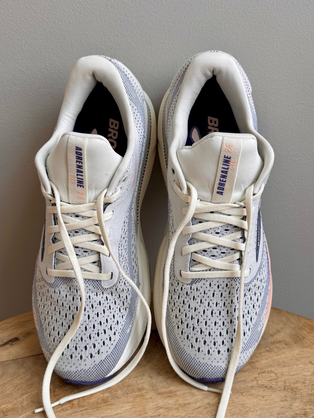Brooks Adrenaline GTS 24 Women's Running Shoes Gray Blue Peach Size 8 Gym - Picture 12 of 14